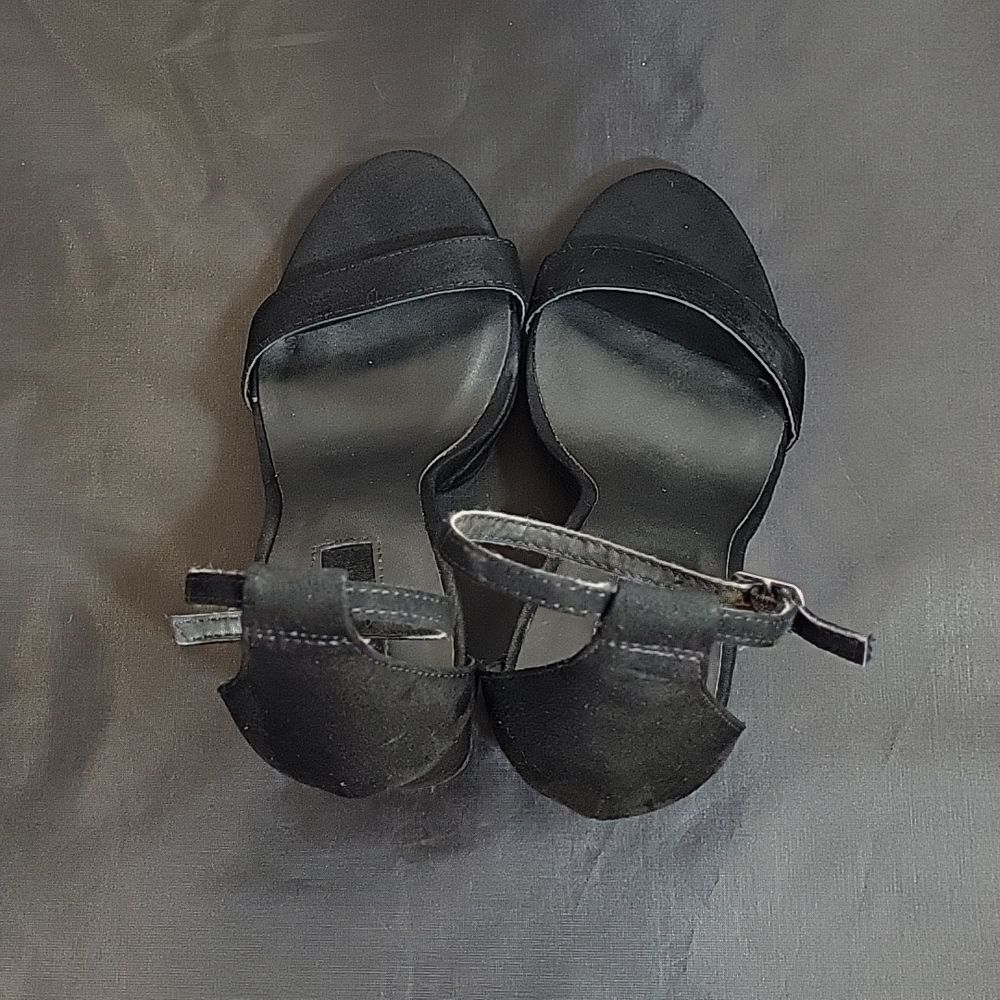 Forever 21 Ankle Strap Block Heel Open Toe Women"… - image 7